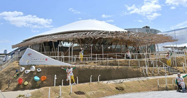 大阪万博の「クラゲ館」はなぜ生まれたのか?プロデューサーが明かす「ヤミ鍋会議」の舞台ウラ
