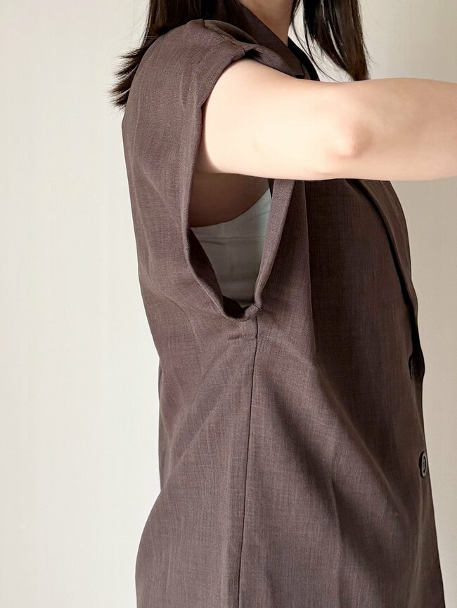 【しまむら】羽織るだけでカワイイ！1639円の「おしりまでカバーできるトップス」が春夏コーデに大活躍です！