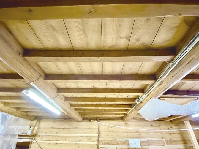 大正時代の麹室。天井と壁には籾殻を入れて断熱
