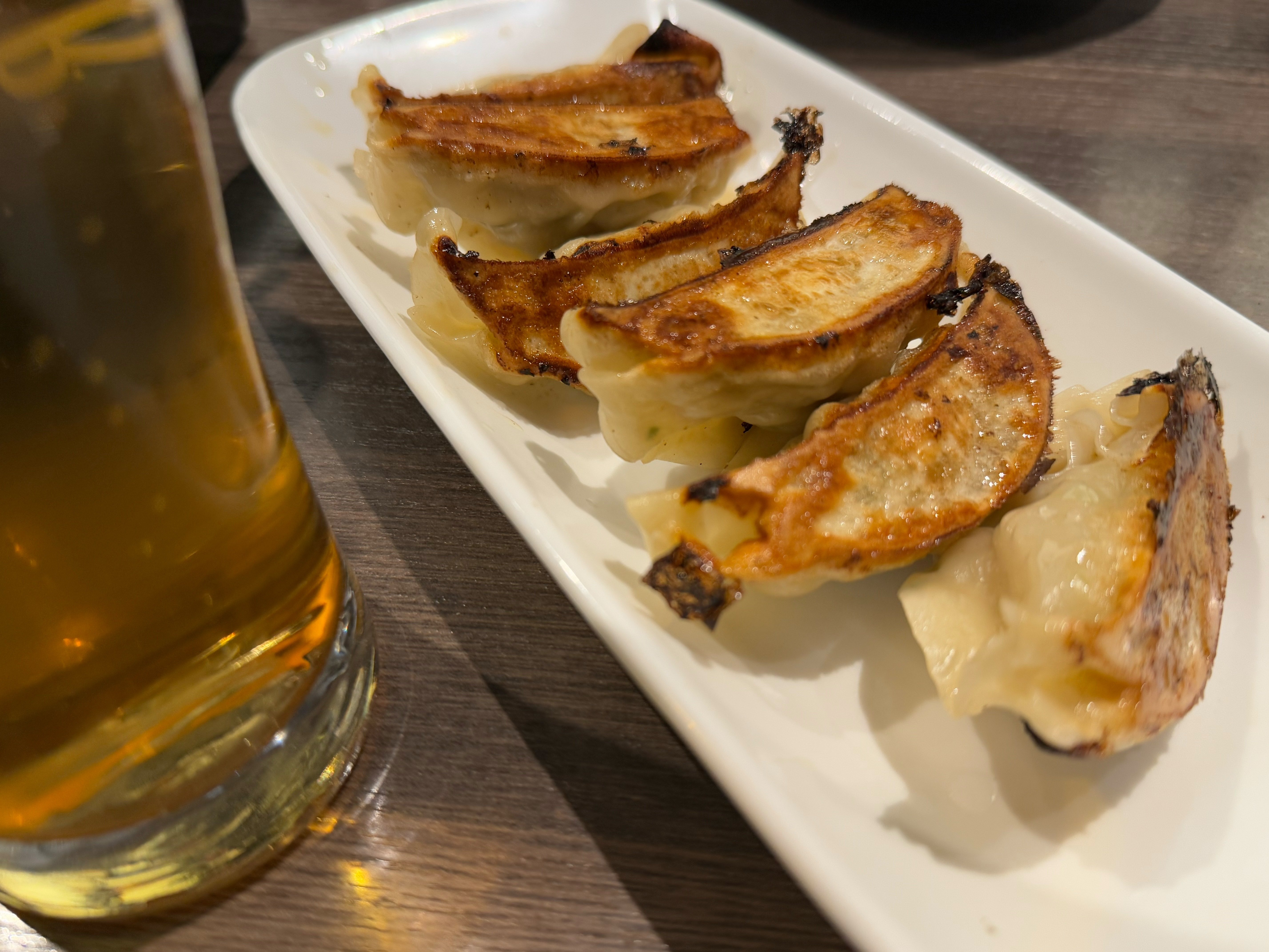 この餃子の王将、何かがおかしい…「日本一オシャレな王将」店に入って仰天した!