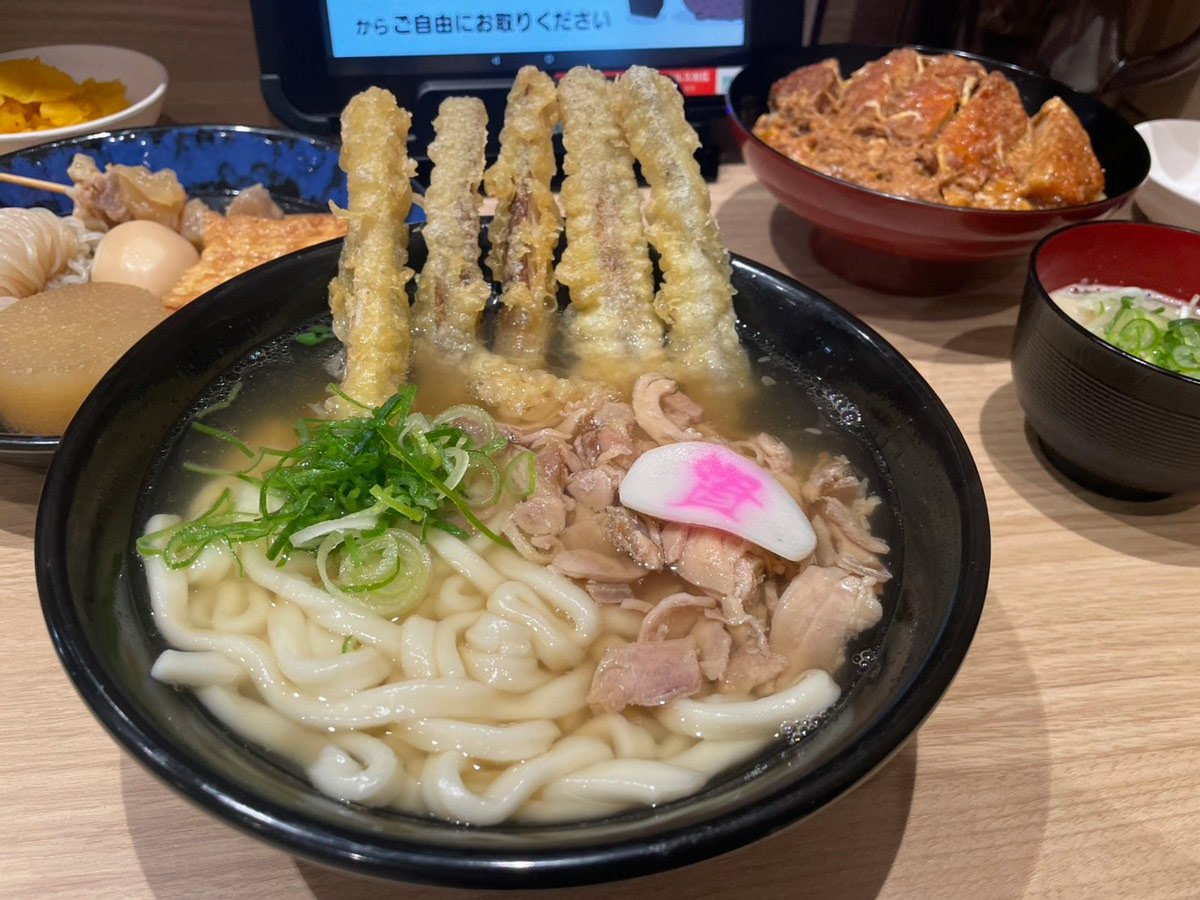 24時間営業「資さんうどん」の勢いが止まらんちゃ!丸亀製麺やはなまるうどんに続く第三勢力になり得る理由