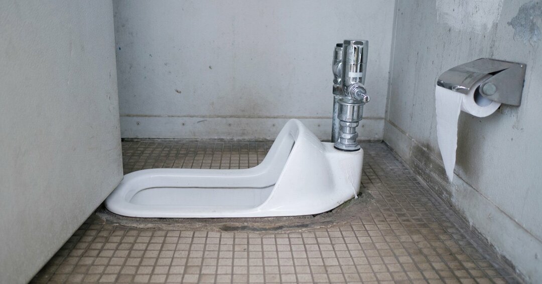 公衆トイレ個室