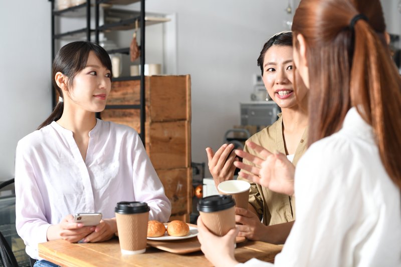 【精神科医からのアドバイス】休日に友人の職場の愚痴を聞かなければならない状況に、どう対処すればいいでしょうか…