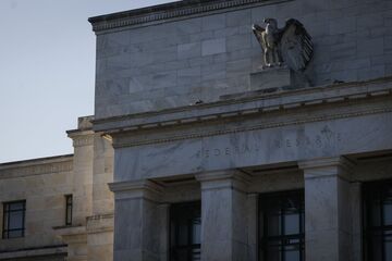 インフレ統計で動く市場、FRB政策見極めに苦心