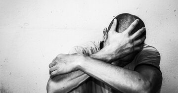 「わたしってステロイド依存症…?」と心配するアトピー患者に読んでほしい、地獄のような「群発性頭痛」の話。