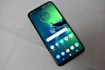 ミドルハイで3万円台、独自機能が楽しい「moto g8 plus」はスマホ購入の選択肢に加えたい