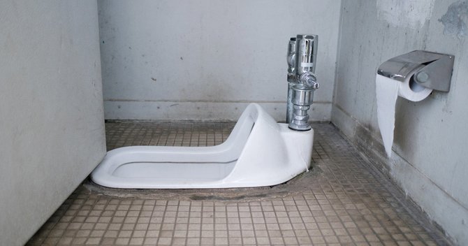 公衆トイレ個室