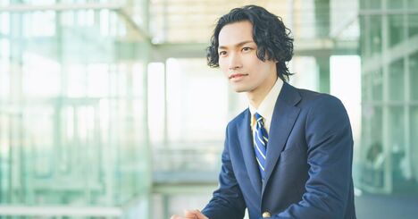 最近の営業マンが「高い給料」以外に欲しがっているもの