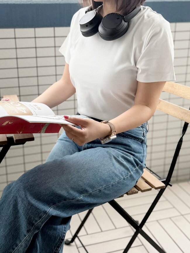 「色違いで3枚購入」「何枚あってもいい」グローバルワークの“透けにくい白T”が大好評!「求めていたシルエット」【購入レビュー】