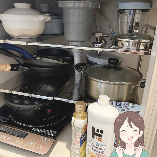 「もっと早く買えば良かった」ニトリの“おしゃれ収納”キッチンのデッドスペースが生まれ変わった！「シンク下が大幅にスッキリ」「片付けスペースが広がりました」