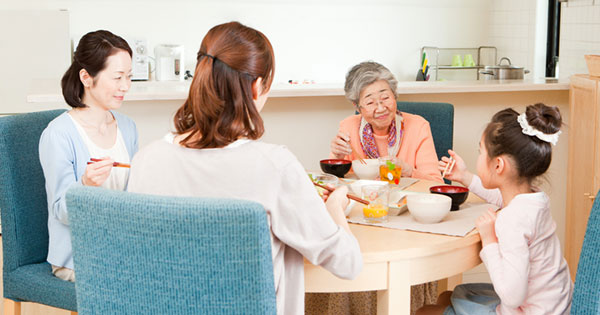 今の成年後見制度は、決して親のためにはならない、リスクが多い制度となっている 今の成年後見制度は、決して親のためにはならない、リスクが多い制度となっている
