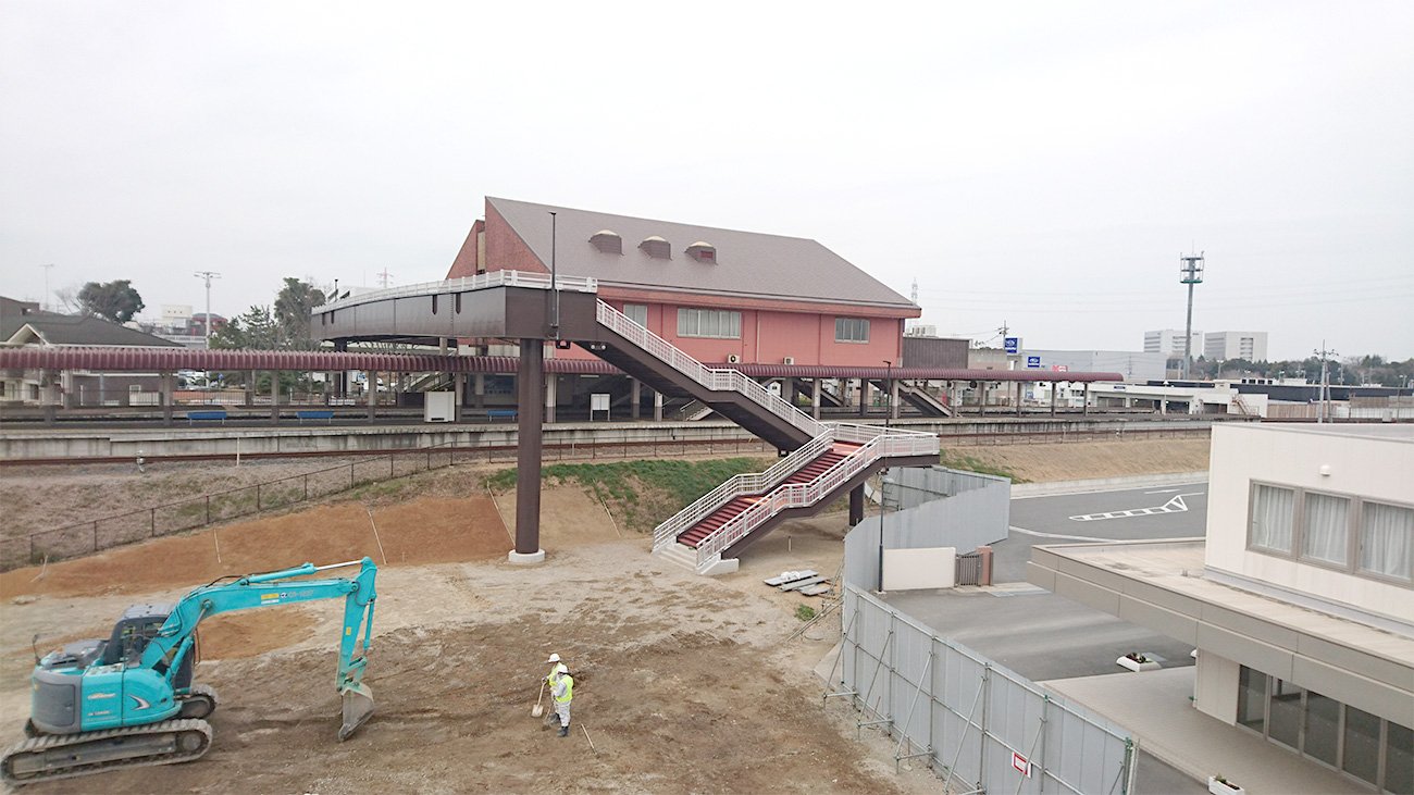 つくばエクススプレス「新守谷」駅直結の開智望の建設風景