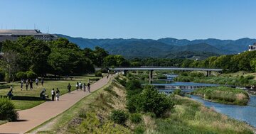 「日記ブームとか意味不明だしスマホのスクリーンタイムなら余裕で10時間超えてますけど何か？」→「いやそれもいいんですけど、あなた自分が本当は何を考えているかわからなくなってきてませんか」