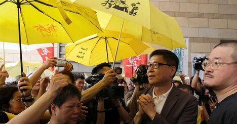 14年の香港民主化デモ提唱者に禁錮刑　中国政府への抵抗に壁