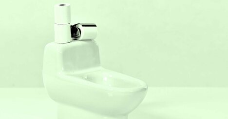 「先生、この便器にもサインしてください！」そう頼まれた《泉》の作者デュシャンがとった驚きの行動