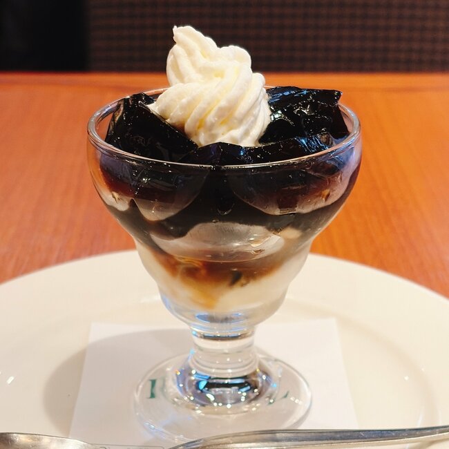 「お腹いっぱいになりすぎた」「ボリュームたっぷり」ロイヤルホストの“平日限定ランチ”最後のひと口まで絶品でした！「期待を超える美味しさ」