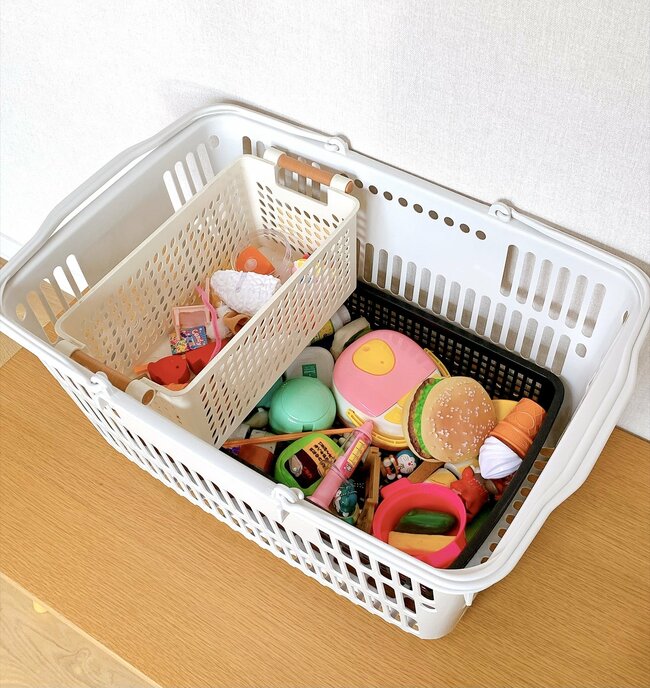 便利すぎて5個まとめ買いした…!無印良品の“スーパーみたいな買い物カゴ”もうエコバッグには戻れないわ!「母、楽になりました!」「なんでもポイポイ入れられます」《購入レビュー》