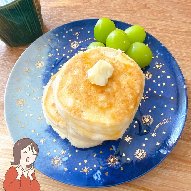 家のお皿、同じもので揃えたい！アフタヌーンティーの“星空みたいな食器”が素敵すぎる！「一目惚れで購入しました」「とてもロマンチック」《購入レビュー》