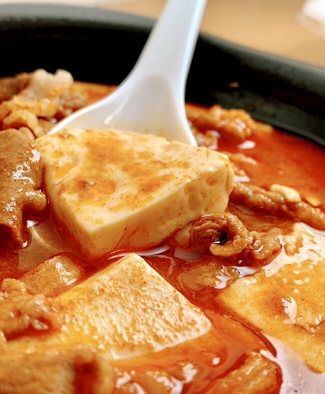 「毎日3食これでいい」の声も。ほっともっとの“お肉たっぷりメニュー”旨すぎて白米が止まらない!「大好物すぎて…週1確定」「ほっともっとで1番美味しい」《実食レビュー》