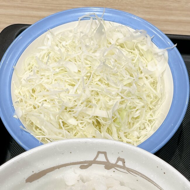 「新次元のうまさ」松のやの“夢みたいな定食”大盛ご飯があっという間になくなるの!「圧倒的すぎる!」「通年で食べれるようにして」