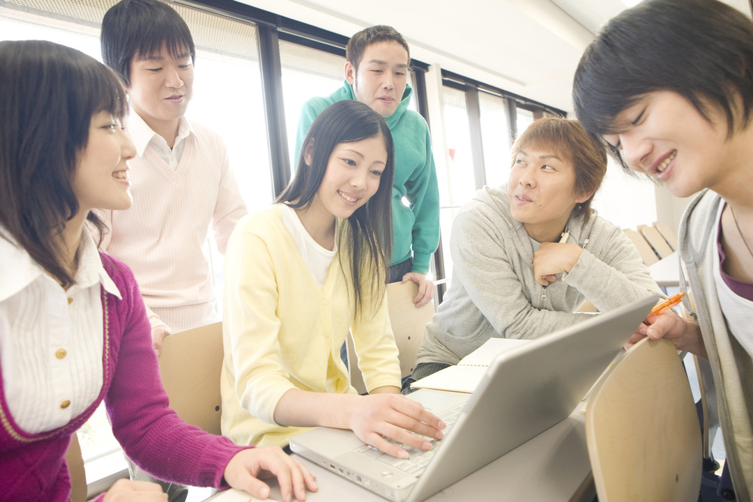 キャンパス見学は大学選びの決め手になりますか?<br />行くなら、どんな場所や時間帯が最適でしょう?