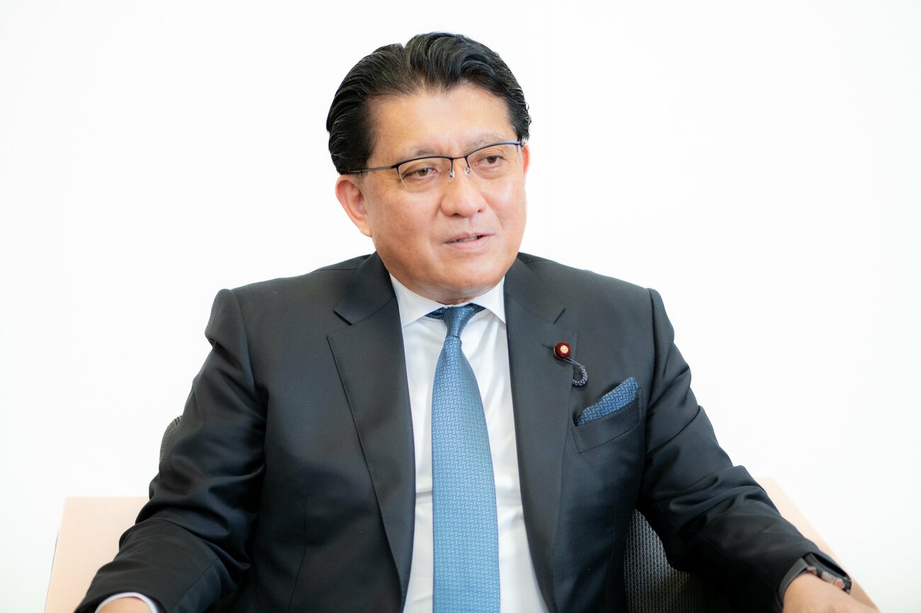 初代デジタル大臣・平井卓也氏が直言。日本の競争力復活のカギ、「誰一人取り残されないデジタル化」を実現するには