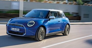 ミニ・クーパーSE、10年ぶりのリニューアル「想像以上によくできたBEV」と言い切れるワケ【試乗記】