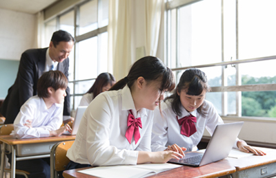 日本の未来を担う教育現場の残念すぎるITリテラシー