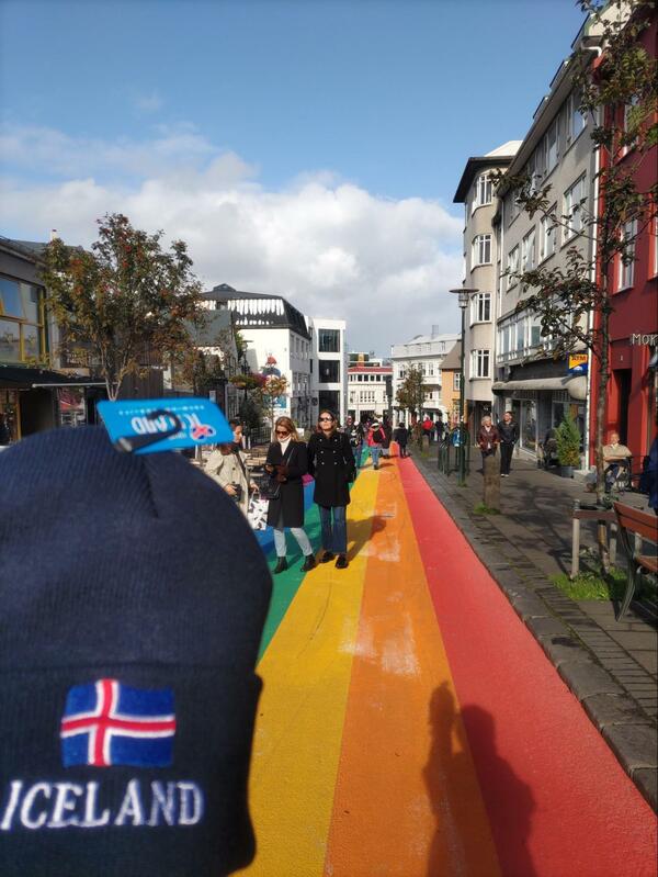 勢いで買ってしまった3000円の帽子（提供=筆者）