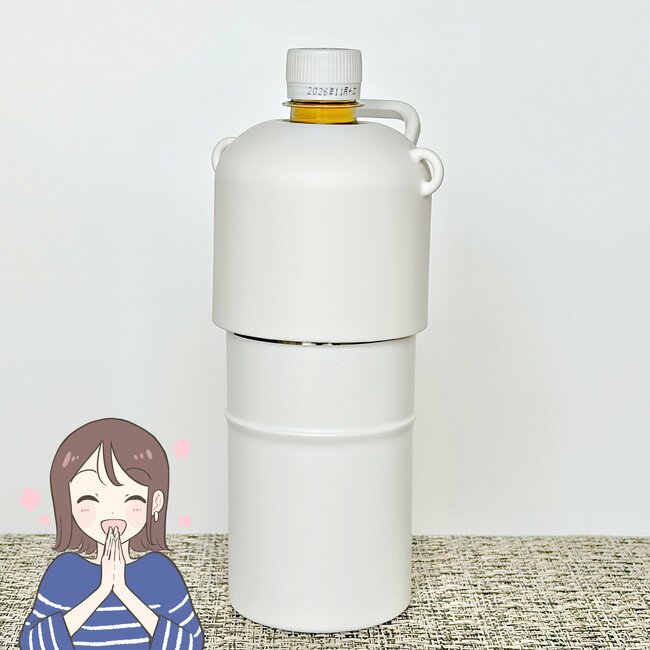 8時間経っても飲み物が冷たい…!ニトリの“手ぶらで持てるペットボトルホルダー”が優秀すぎる!「1日中冷たいまま飲むことができました」「長時間ひんやり続くのでいい!」