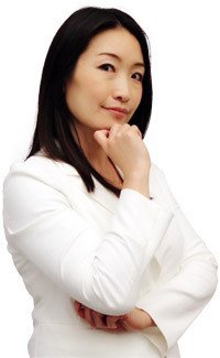 関谷英里子氏