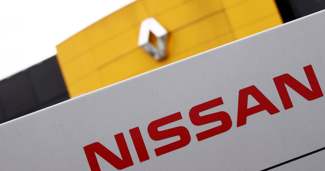 仏ルノー、日産業績悪化の機をとらえて統合へ布石か