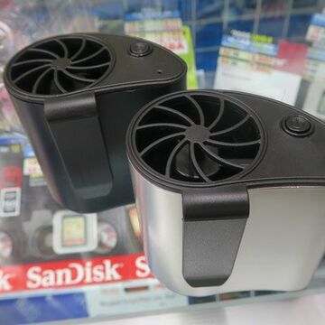 風が吹く中を通り抜ける！ ベルト固定の携帯型扇風機に低価格モデル