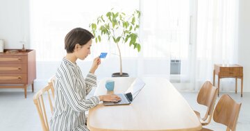 「クレカ積立」でポイ活、結局どこがお得?各社の還元率を検証!