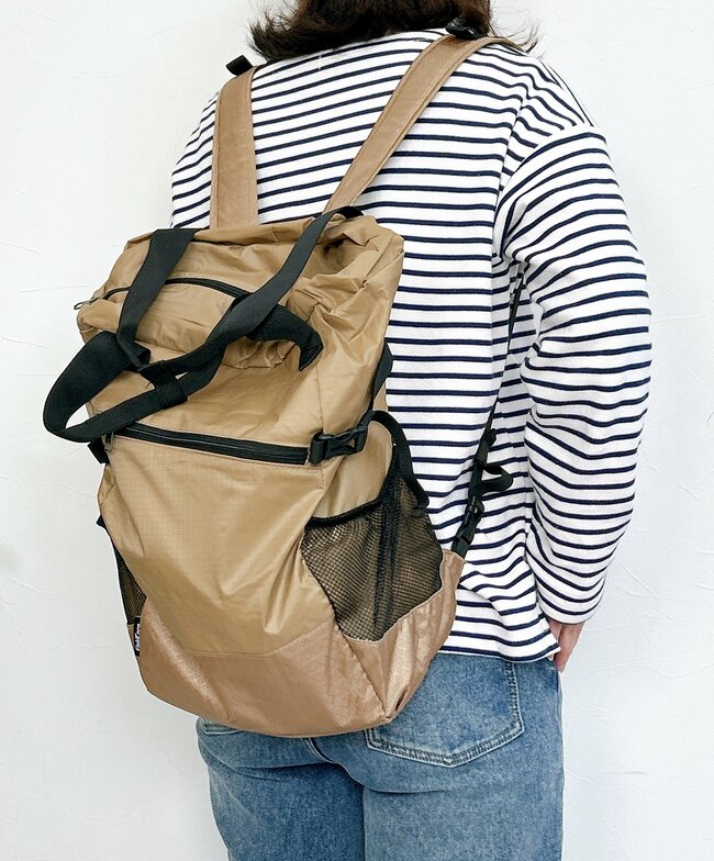 「3個目リピ買い」「文句なしのお品」ワークマンの“大容量バッグ”1泊分の荷物が入るし、2WAYで使えて楽ちん！「重たさを感じません」