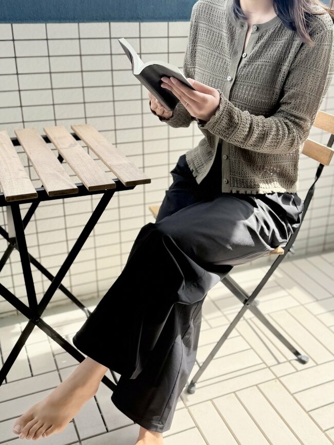 「2本買いました」「汗もすぐ乾く」ユニクロの“ひんやりワイドパンツ”あまりの快適さにビックリ！「着こなしが簡単」【購入レビュー】