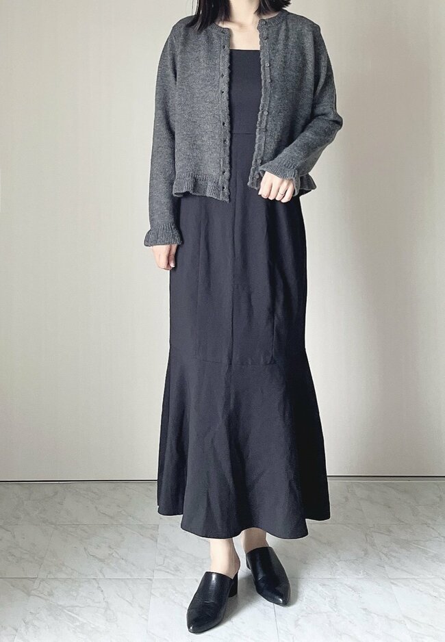 「今年1番買ってよかった」ユニクロの“楽ちんカーディガン”たっぷり着回せて優秀!「ショート丈可愛い」「軽くて暖かい最高」