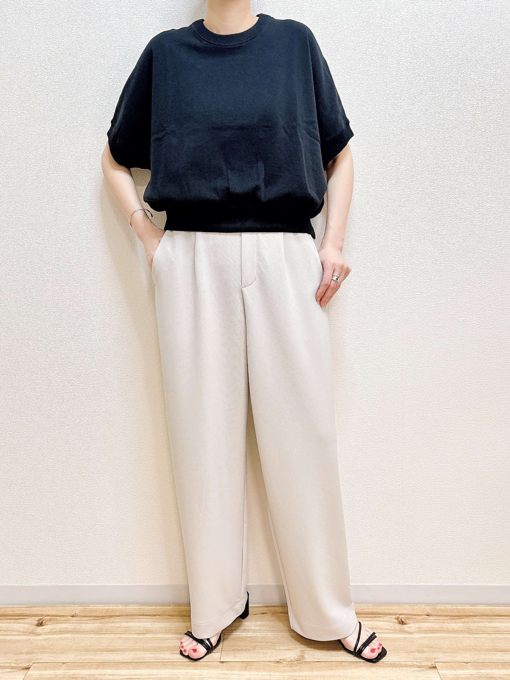 「あまりにも良すぎて2着目です」グローバルワークの“楽ちんワイドパンツ”どこから見てもシルエットが美しい！「何枚あっても便利」「買って正解でした」