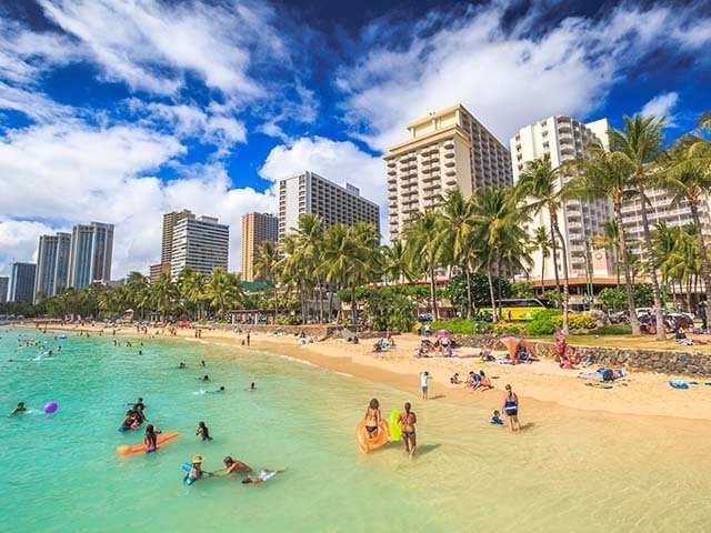 アメリカの日本人観光客数はハワイとグアムが半数以上を占める