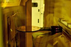 半導体不足、なぜ解消が難しいのか