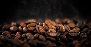 コーヒー愛飲者、高値に怒り心頭でもやめられず
