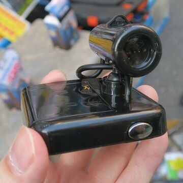 ドアを開けると魔法陣が出現する不思議なライト
