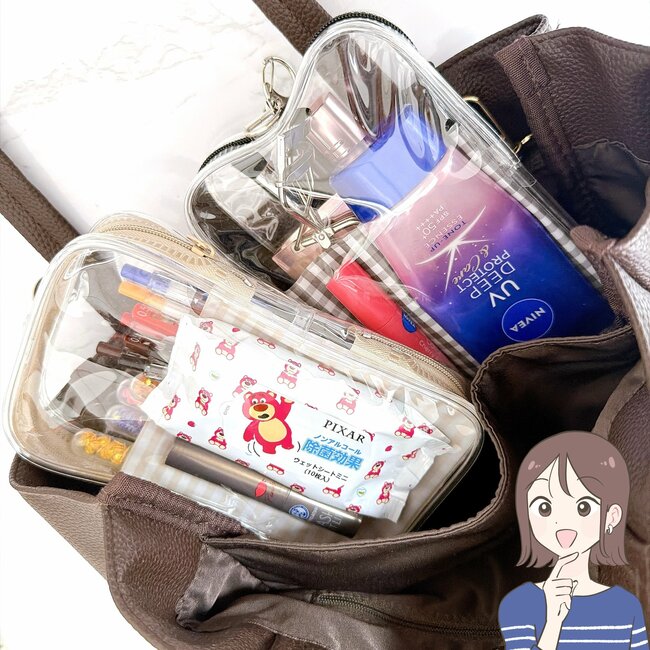 お薬が100錠も入った！ダイソーの「ガバッと開くポーチ」おくすり手帳もジャストフィットで便利！《購入レビュー》