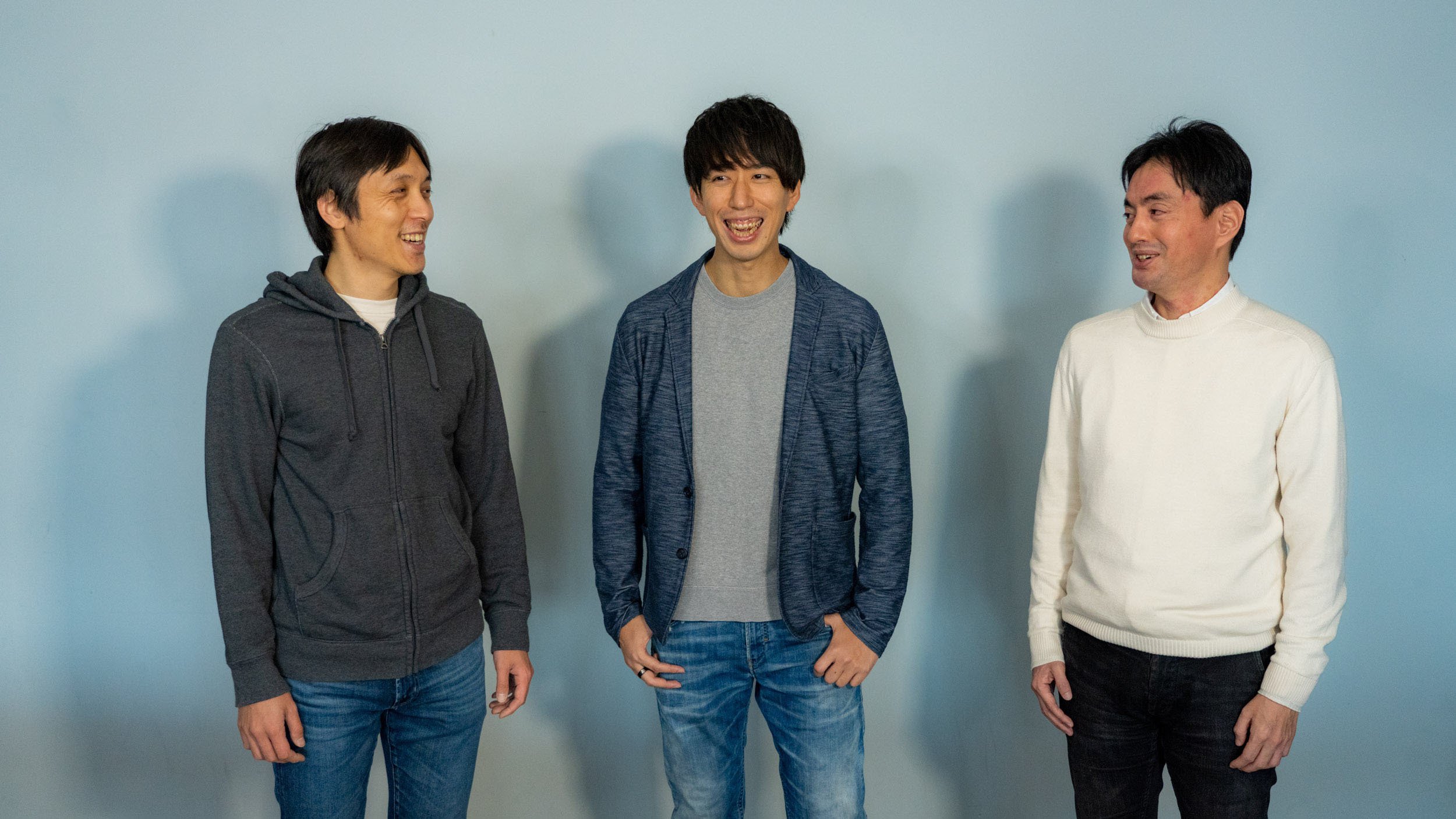 （左）取締役CTOの名村卓氏、（中央）代表取締役CEO石川佑樹氏（中央）、（右）取締役の山田進太郎氏
