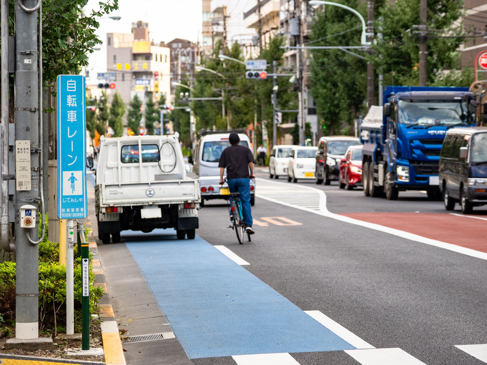 コンビニワープ、ワープ左折…クルマや自転車の「ショートカット」はどこから違法？知らずにやると反則金も