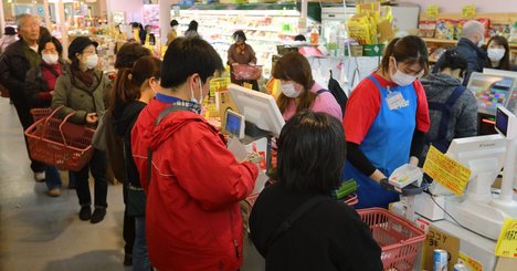 緊急事態宣言下のスーパー店員に伝えたい「非常時クレーマー」対処法