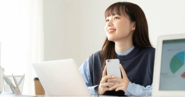 感じのいい人が「間違いを指摘する時」にさりげなく使う“2文字の言葉”とは？〈再配信〉