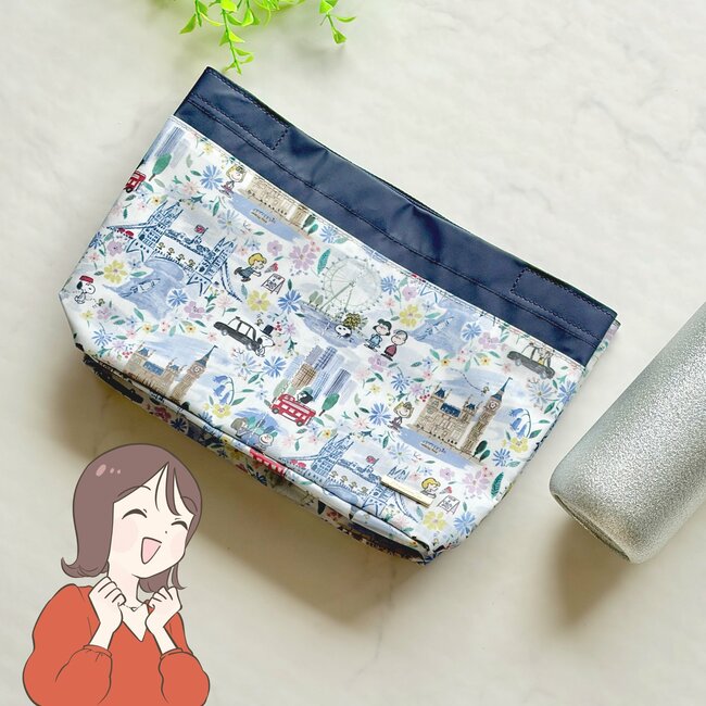 お薬手帳と処方薬がまるっと入った！アフタヌーンティーの「スヌーピーの収納バッグ」ポケット豊富で天才すぎる！《購入レビュー》