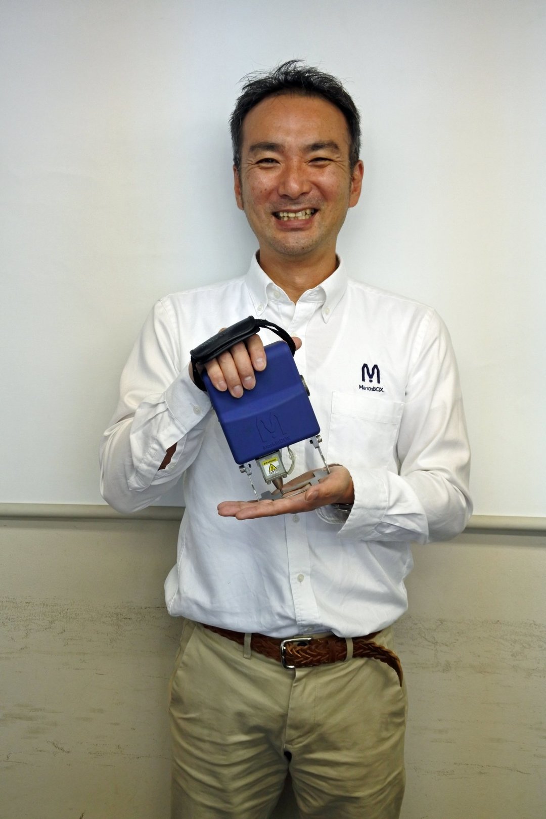 創業100年の刻印機メーカー、経営難を乗り越え14カ国に販売網広げた社長の手腕