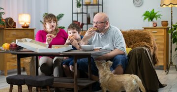 「人間は不健康になるように進化した?」その残酷な真実とは